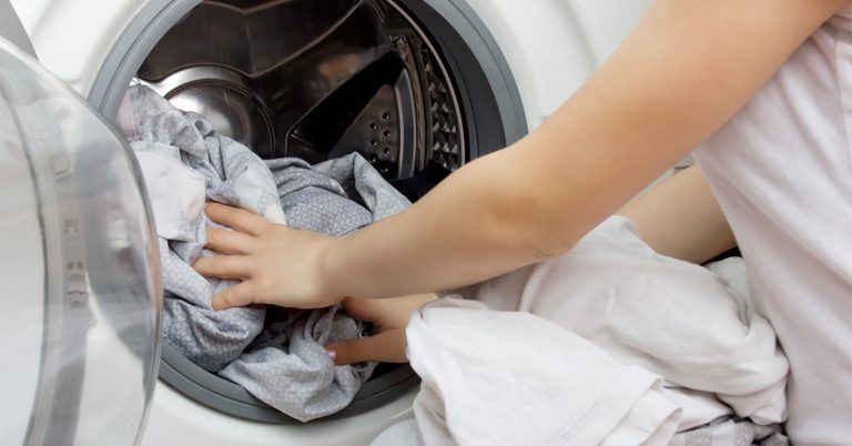 DON'T use Vinegar in your washing machine