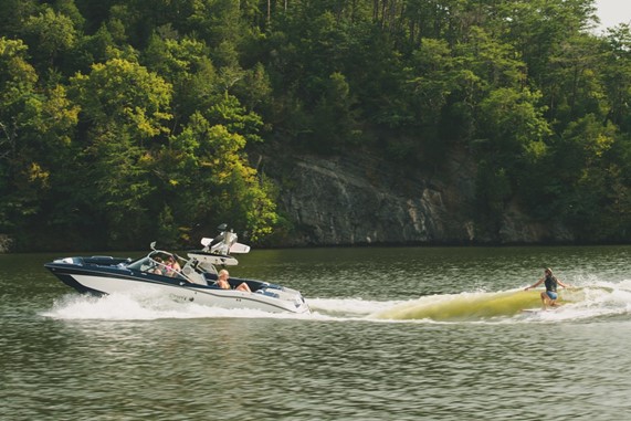 wakeboard boats