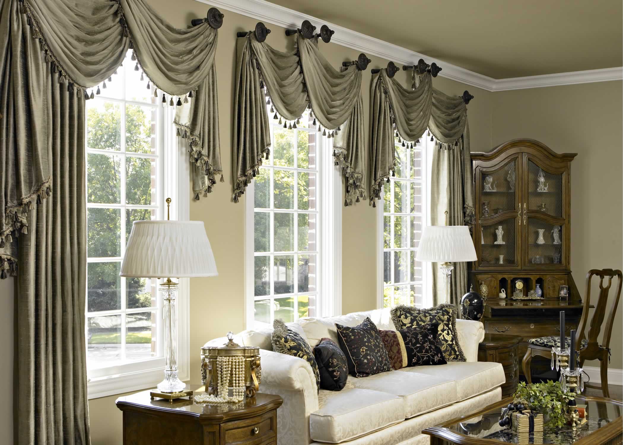 10 Beautiful Livingroom Curtain Styles