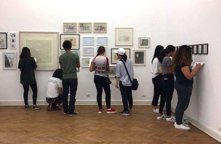 4 Tips to Help You Curate Art Masterpieces for Your Study