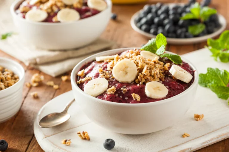Discover 7 vibrant smoothie bowls to elevate your mornings. Each bowl blends flavors and nutrients, offering a healthy and delicious start.