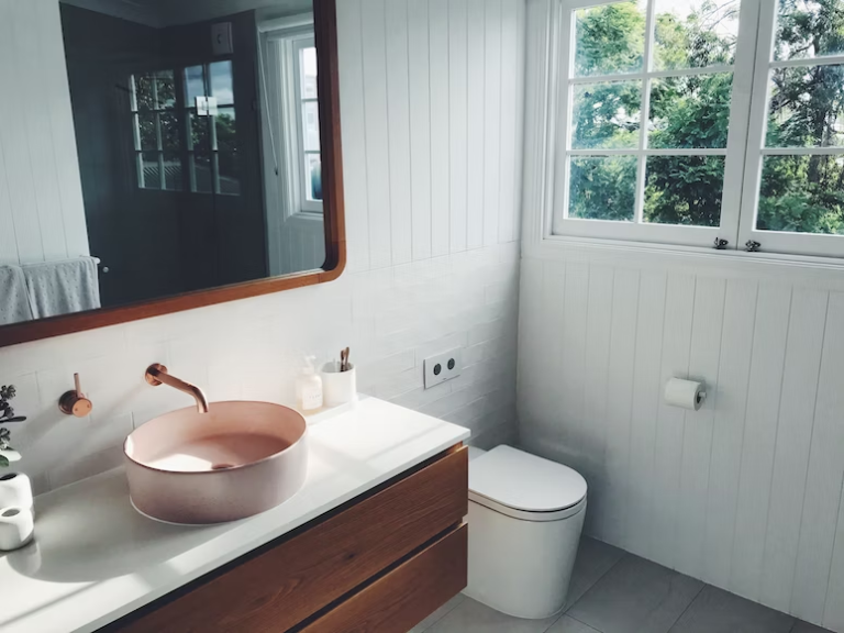 7 Tips for Hiring Bathroom Remodeling Contractor