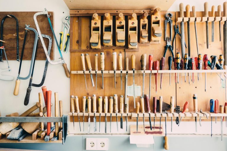 A Guide to Organizing Your Garage