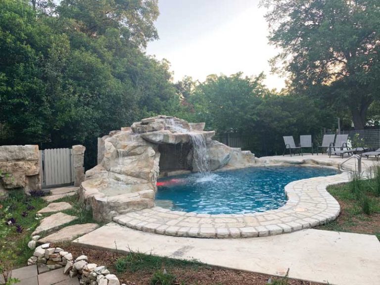 Natural Rock Formations For Poolside Landscaping