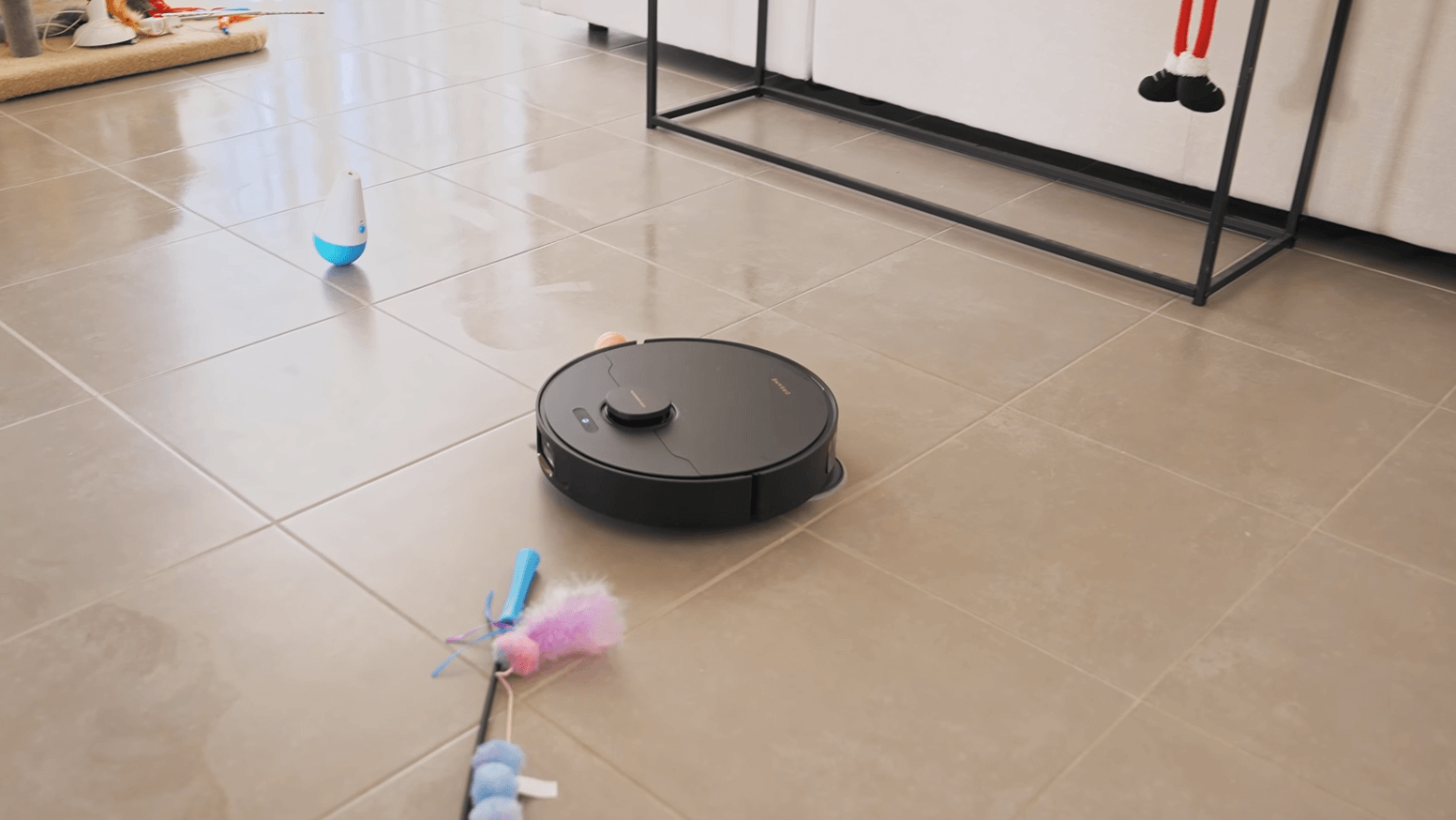 Robot vacuum cleaner